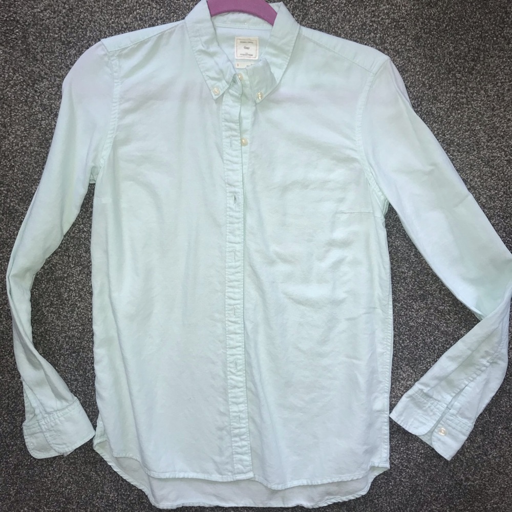 Light sea foam Gap button down top - S